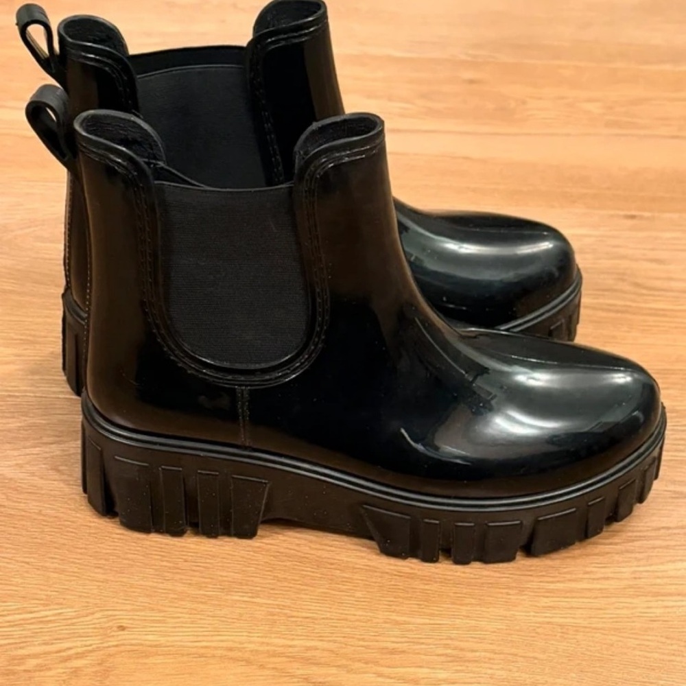 Amanda Smith Black Winter & Rain Boots